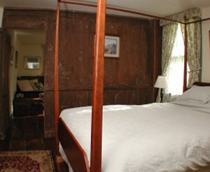 Russell Suite Bedroom